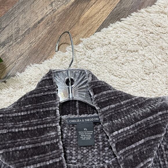 Chelsea & Theodore Size XL Oversized Gray Velour Turtleneck Pullover Sweater - Picture 2 of 3